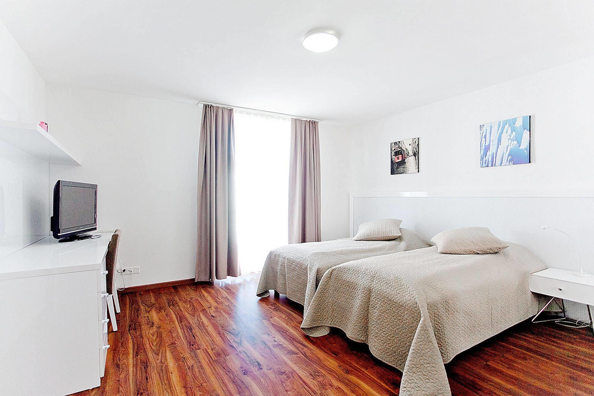 Premium Apartments By Livingdowntown Zurich Exterior photo